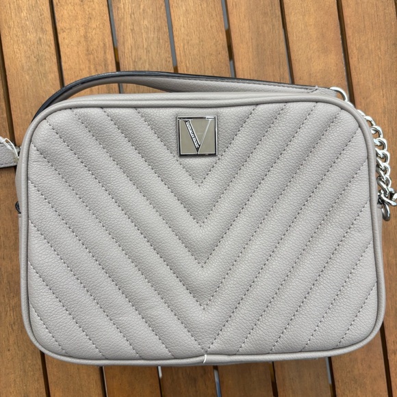 Victoria’s Secret Quilted Gray Crossbody Bag - Picture 2 of 7